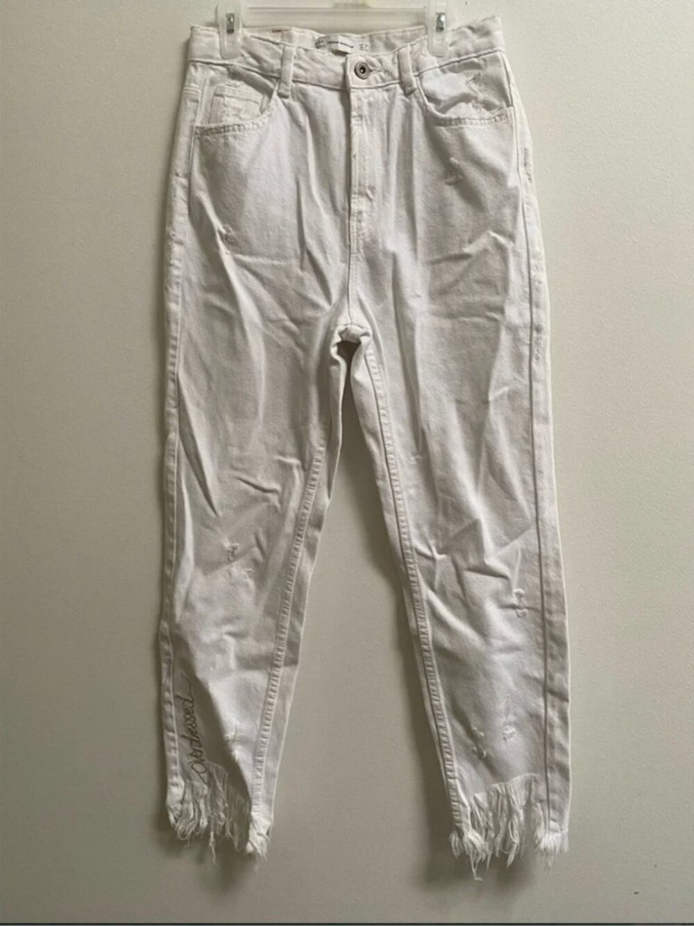 Zara Embroidered Distressed Jeans US 2